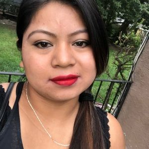 Meet your Posher, Candelaria